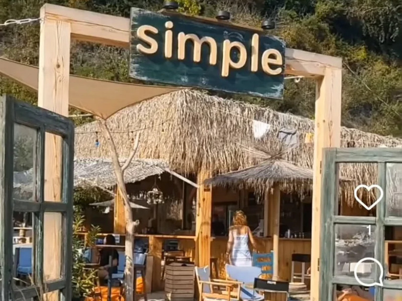 Simple Beach Bar